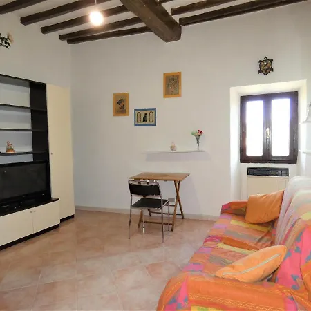 Scappo In Umbria, La Casa Di Soel
